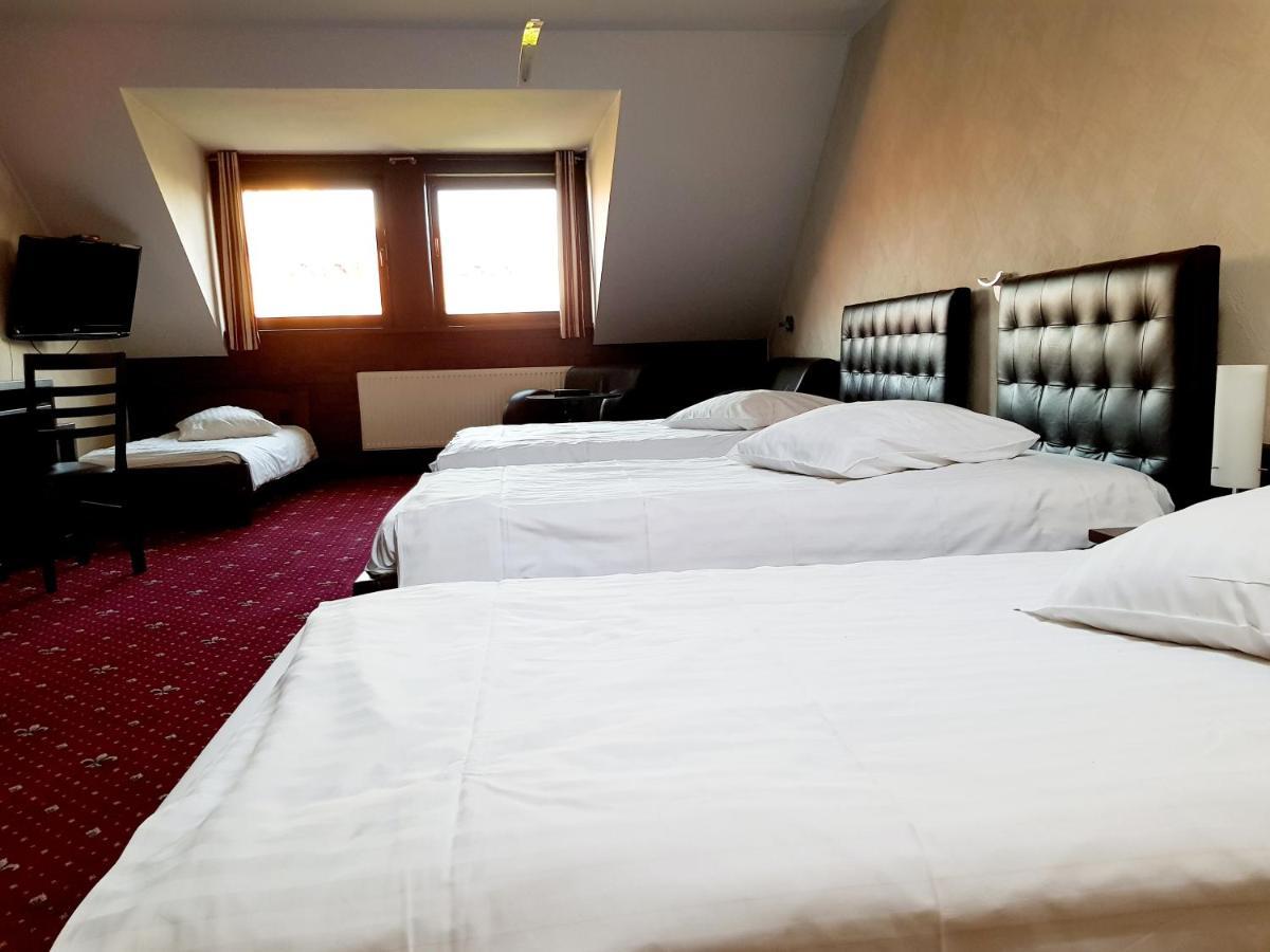 Amadeus Hotel Zielona Gora Ngoại thất bức ảnh