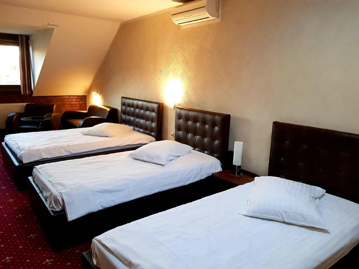 Amadeus Hotel Zielona Gora Ngoại thất bức ảnh