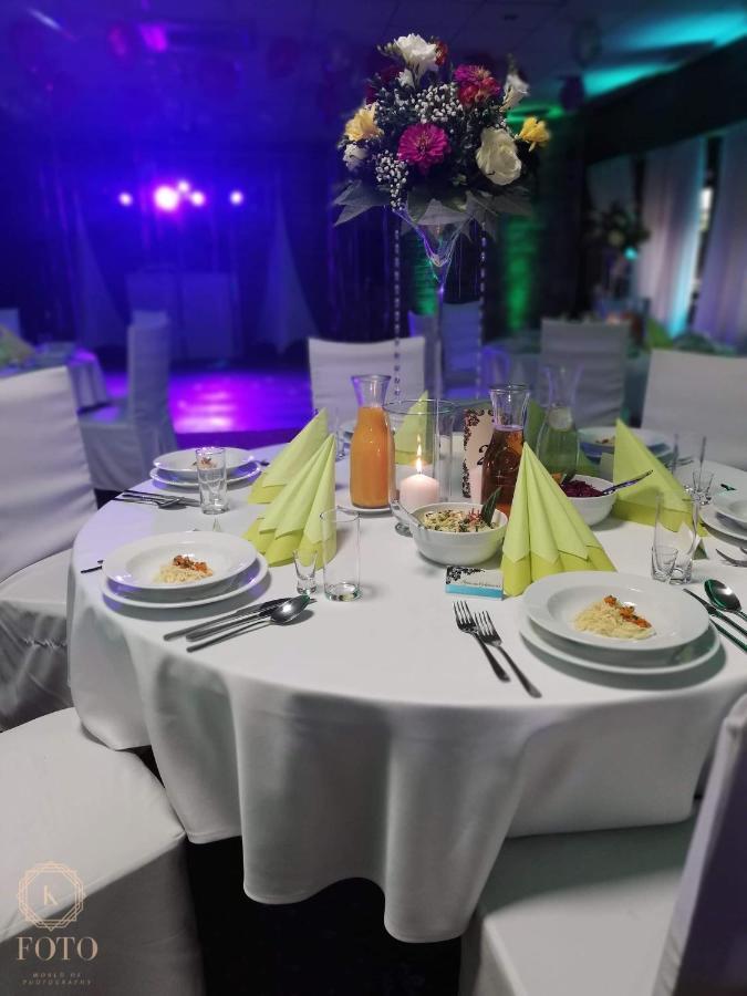 Amadeus Hotel Zielona Gora Ngoại thất bức ảnh