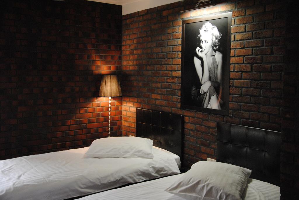 Amadeus Hotel Zielona Gora Phòng bức ảnh