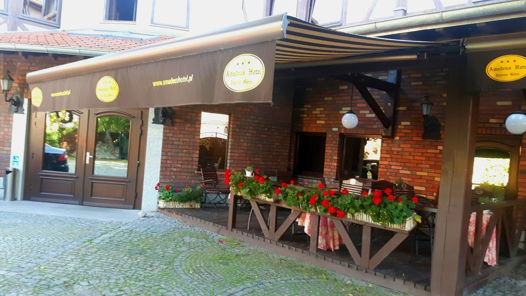 Amadeus Hotel Zielona Gora Ngoại thất bức ảnh