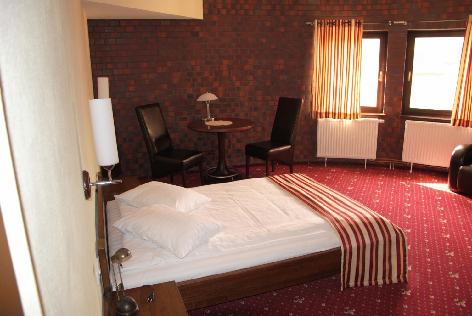 Amadeus Hotel Zielona Gora Ngoại thất bức ảnh