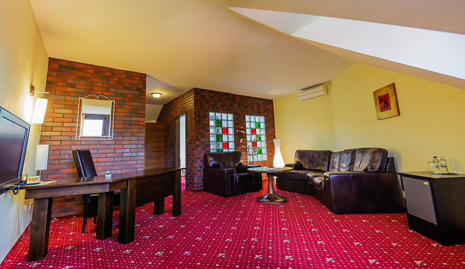 Amadeus Hotel Zielona Gora Ngoại thất bức ảnh