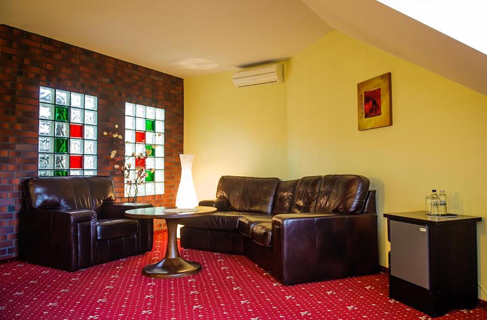 Amadeus Hotel Zielona Gora Ngoại thất bức ảnh